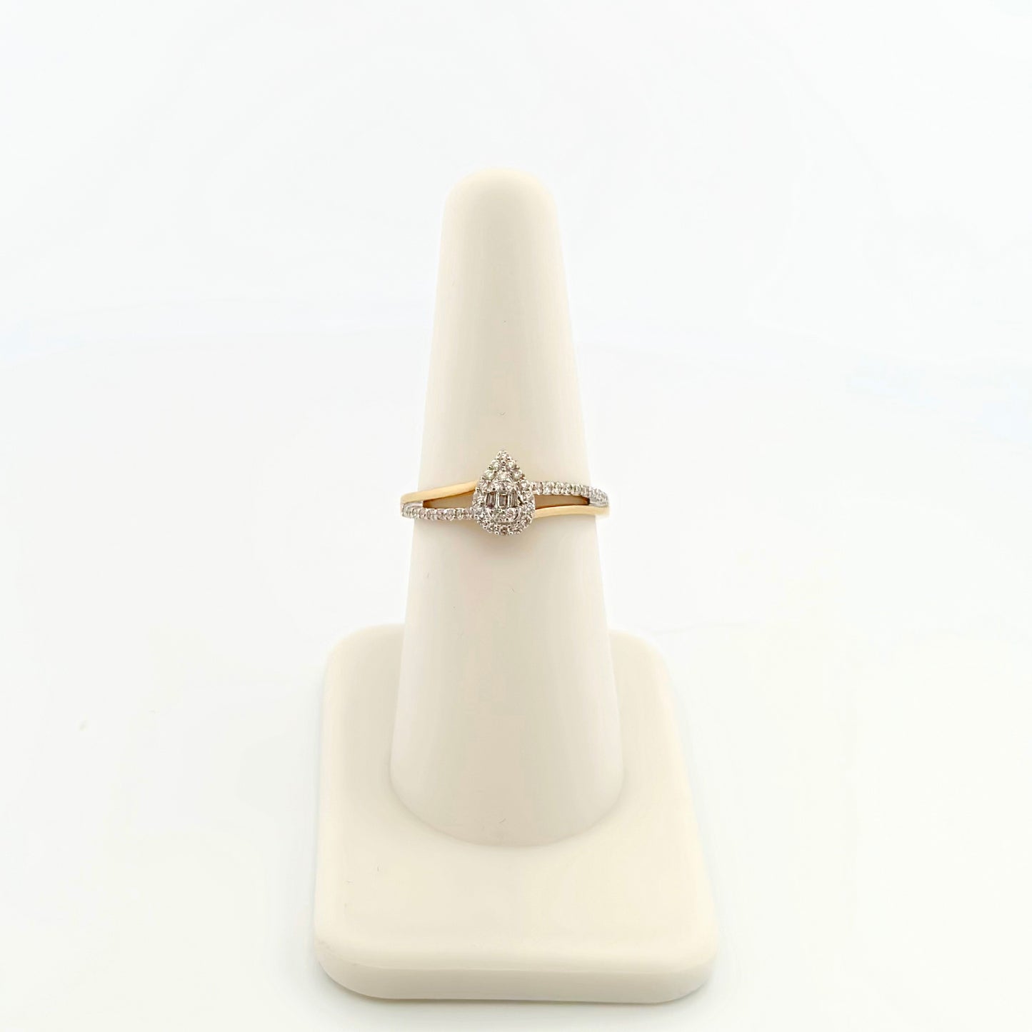 Pear Shape Diamond Ring